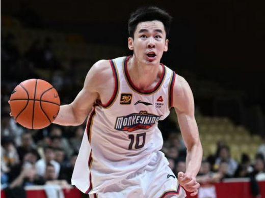 同曦管理层:活塞今夏给郭昊文提供NBA合同被后者选择拒绝
