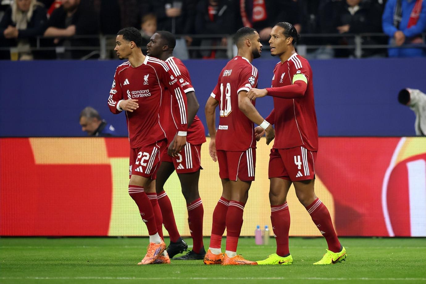 足坛悲喜夜!利物浦终结连败切尔西拜仁大胜欧冠最新积分榜出炉