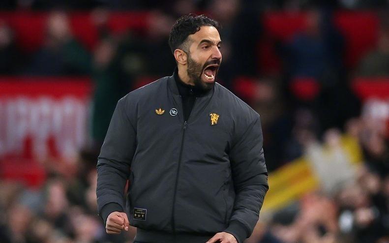 悲喜夜!拜仁13连胜刷爆纪录,那不勒斯登顶,蓝军遭绝杀曼联雪耻