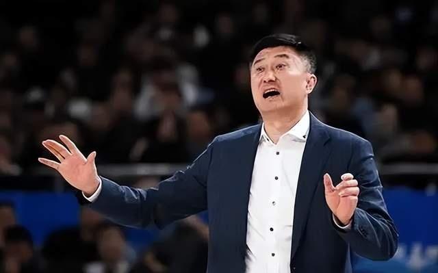 18岁小将横空出世，广东男篮捡到大宝贝，获杜锋认可：已锁定核心