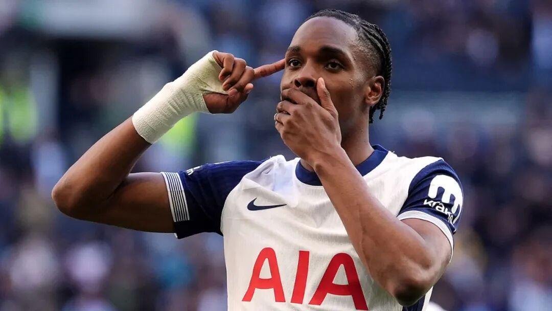 两次被踢出欧冠大名单！热刺20岁新星寻求冬窗离队