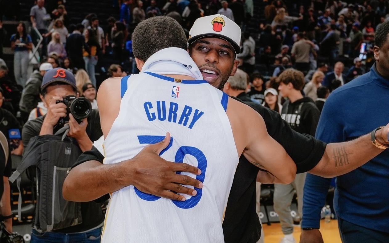 惺惺相惜！快船官方晒出库里与保罗赛