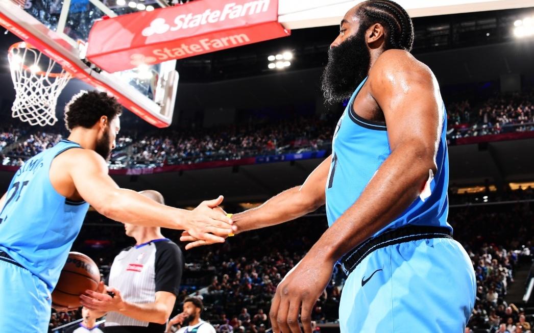 从年薪4030万降到底薪260万，你清高，你还不想要！该考虑退役了