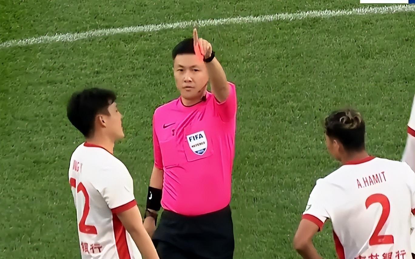 惨烈!亚泰客场逼平津门虎,27岁前国脚拼到虚脱,于根伟逃过一劫