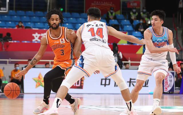 北京首钢签下第五名外援！单场39+9后卫加盟，许利民能否补强短板