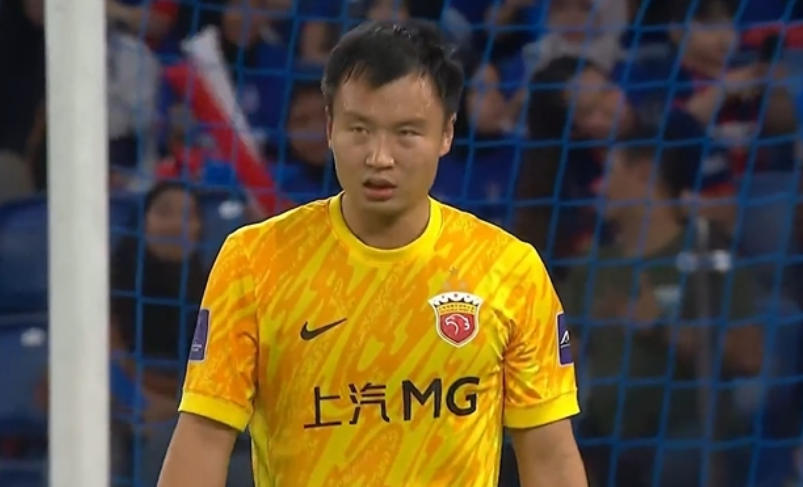 被射48脚，门将12次扑救！海港亚冠死里逃生，拿1分避免提前出局