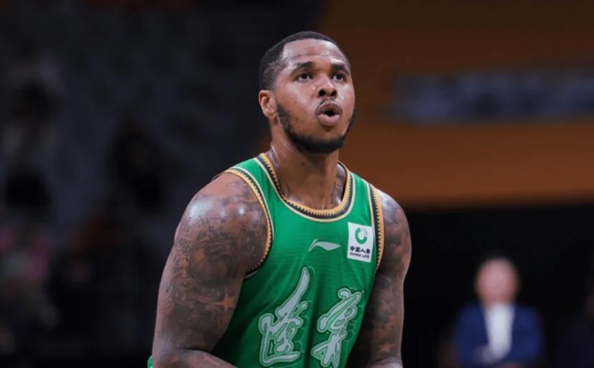 0分！辽篮新援持续低迷球迷直言跟图雷一样杨鸣还要忍多久