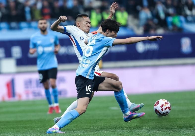 泰山VS海港扒层皮！徐正源PK邵佳一大