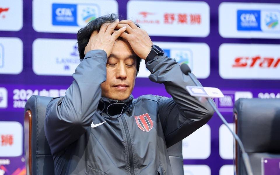 蓉城退出争冠!媒体人热议:被河南三杀怎能夺冠,国安瑟瑟发抖