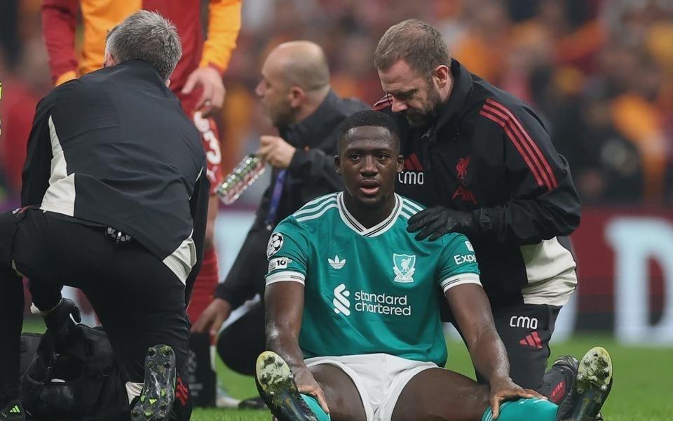 利物浦三天内遭遇两连败,接下来将对阵切尔西和曼联