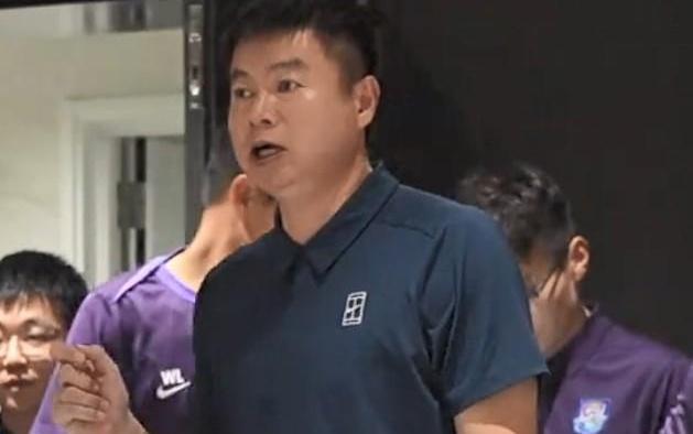 于根伟:对阵中超前五中的四支球队抢到12分,我觉得比较满意