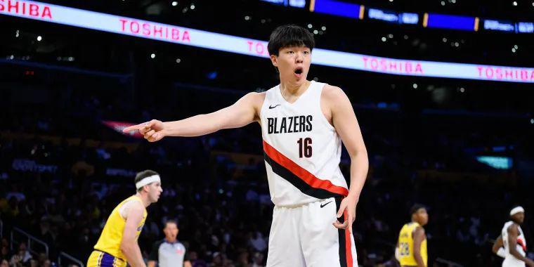 替本人发声“杨瀚森”回应低迷数据:我会在获得时间里拼尽全力