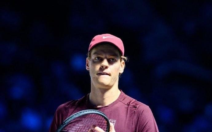 辛纳21逆转2号种子兹维列夫，夺得维也纳站冠军