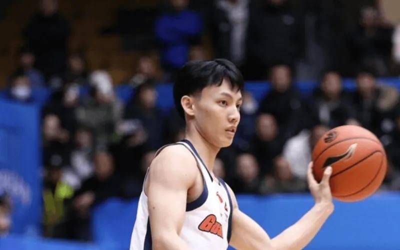 广东11998吉林4利好！张皓嘉进步，徐杰回暖，焦泊乔问题不大！