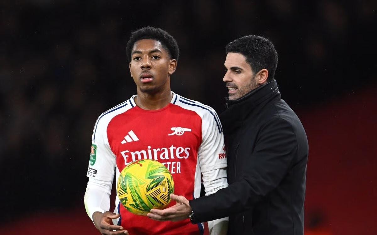 天空体育:多家英超俱乐部在关注斯凯利,但枪手冬窗无意出售