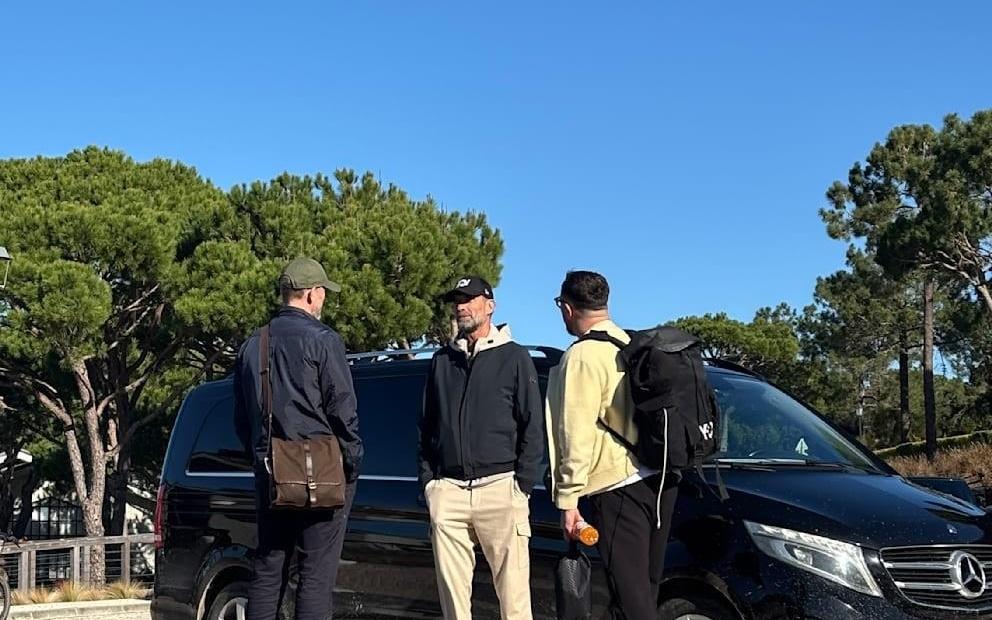 图片报：克洛普到访莱比锡训练营，并和卡尔特弗莱特父亲交谈