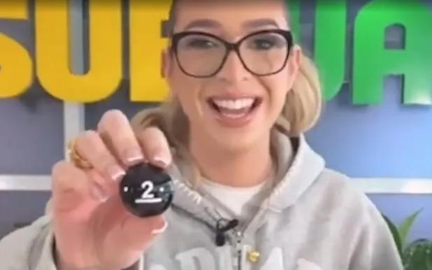 网红参加女足英联杯抽签发表反热刺言论，英女超联盟被迫道歉