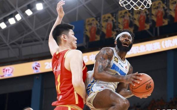 北京7连胜终结！输球真因曝光，外援12中4正负值13，成最大毒瘤