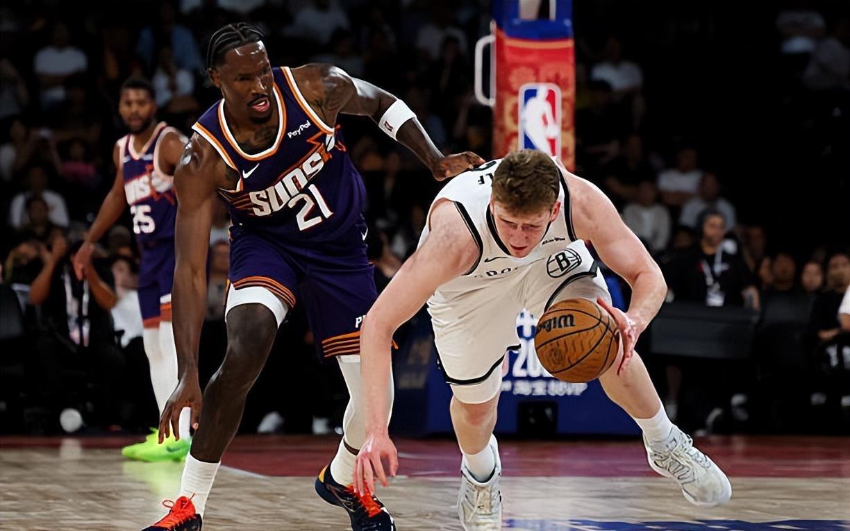 让“控锋”在第三阵容中控球,篮网这样的安排根本就没有意义啊