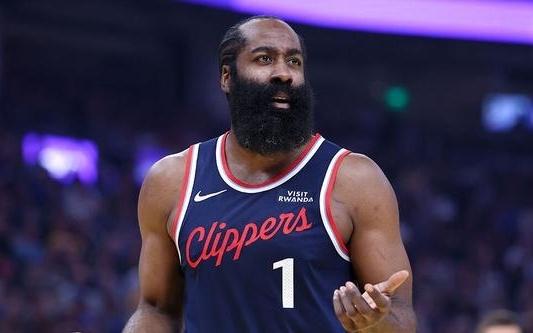 联盟近七个赛季未见!快船单场得分不足80分且助攻数仅10次