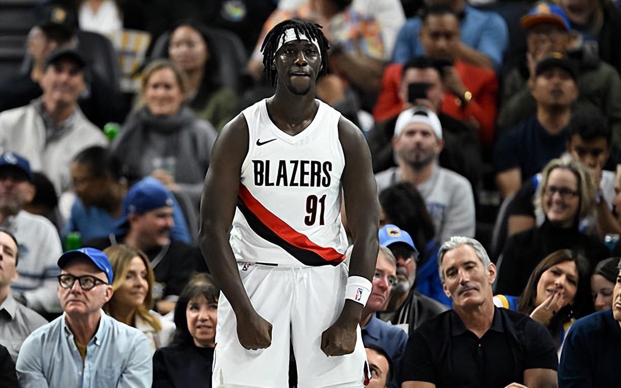 面对勇士拿下生涯最高分！马刺弃将也