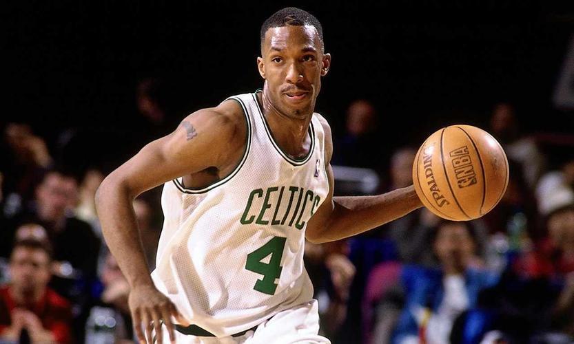 比卢普斯黑历史曝光!FBI涉赌逮捕不算事,97年性侵指控早留前科