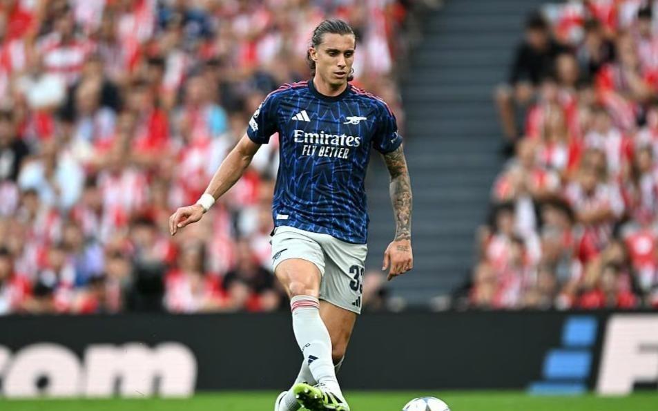 特罗萨德一剑封喉,阿森纳10小胜富勒姆,反超曼城重返英超第一