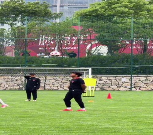 5胜1平！徐正源获得2025年4月中超最佳教练