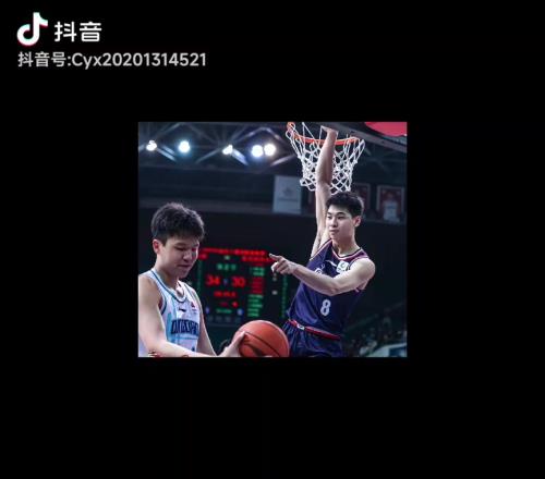 崔永熙晒隔扣杨瀚森：你小汁行啊学好英语不要受伤期待与你交手