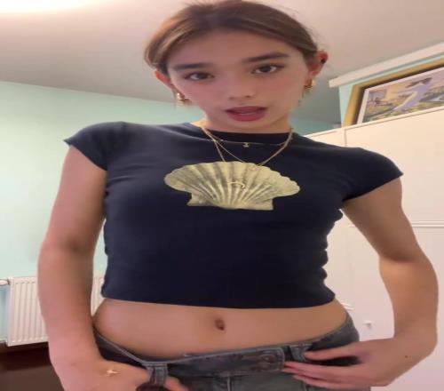 上中国际女篮队员小姐姐，真是长得火辣又会打球！