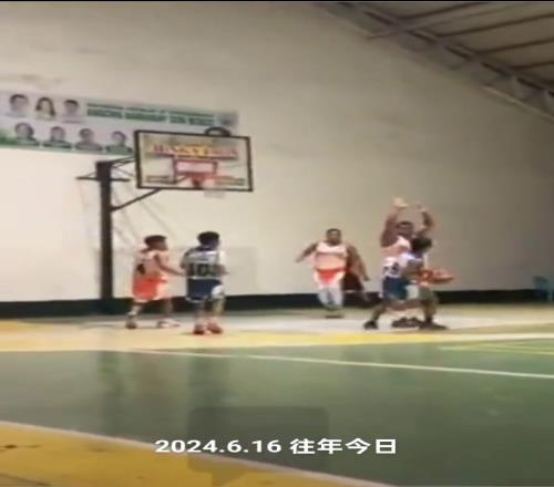 不懂就问：野球场这样算阻挡犯规吗