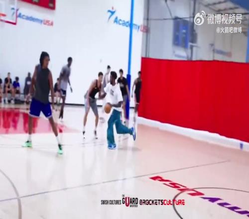 伊森在训练赛中挨了好几帽，这表现在新赛季不得跌出轮换啊