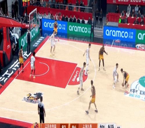 26岁广西球王，在质疑声中成为本土得分王