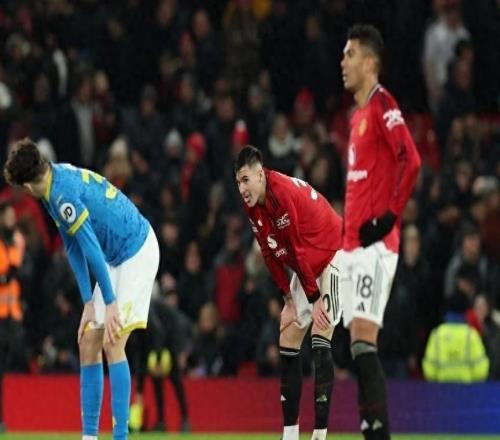 11战平英超垫底球队，曼联球迷嘘声震天