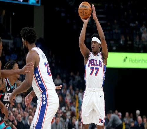 小卡33+5+5+3无缘今日最佳球员！因为76人探花25+6+4+4逆天绝杀！