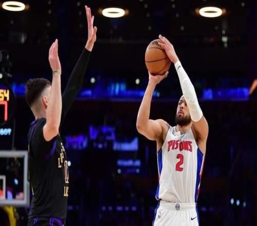 生日夜惨败！詹姆斯17中6仅得17分！湖人被打爆，东契奇30+11