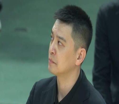 广东8连胜独孤求败，黑马高居第4，辽篮掉出前8，山东连升3位