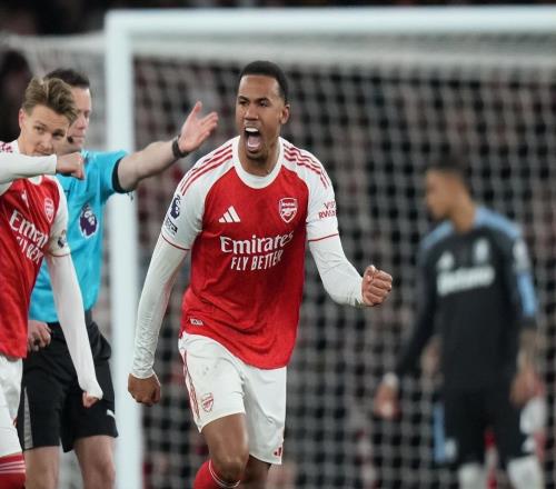 英超年度收官战！阿森纳大胜终结维拉11连胜，切尔西曼联难兄难弟