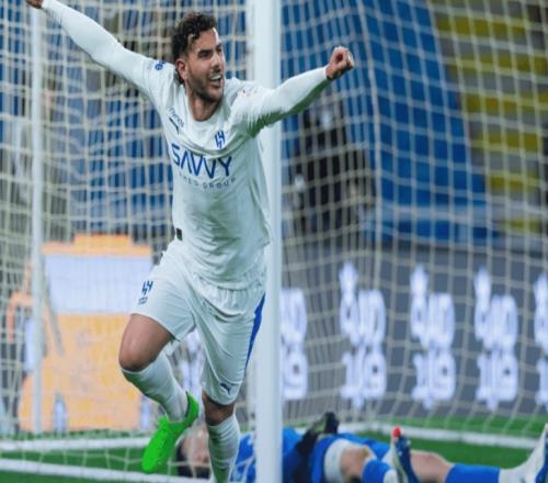 沙特联最新积分战报AC米兰旧将双响利雅得新月8连胜只差榜首2分