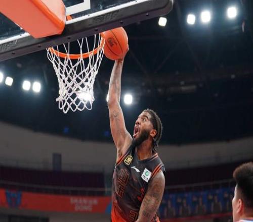 CCTV5直播！山东VS新疆严阵以待，状元郎获重用，邱彪要杀出重围