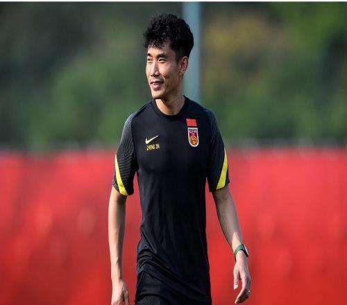 命苦！郑智刚当上主帅，就收到1坏消息：西海岸后防核心正式离队