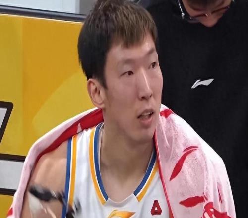 7477不敌广厦，球迷：许利民制定的战术和对外援使用，都有问题