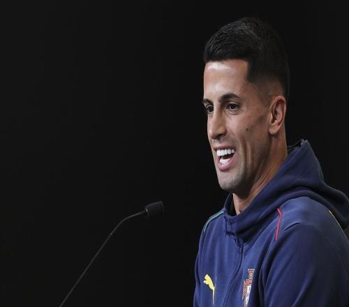 罗体：新月愿承担外租球员大部分年薪，坎塞洛面临多队竞争