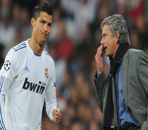 穆里尼奥曾弄哭的七大球星：C罗、萨拉赫、特里和切尔西全队在列