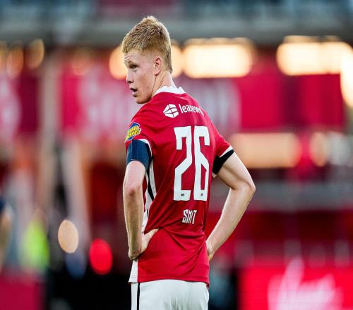 邮报：斯密特标价为6000万欧，但纽卡冬窗预算上限为5000万欧