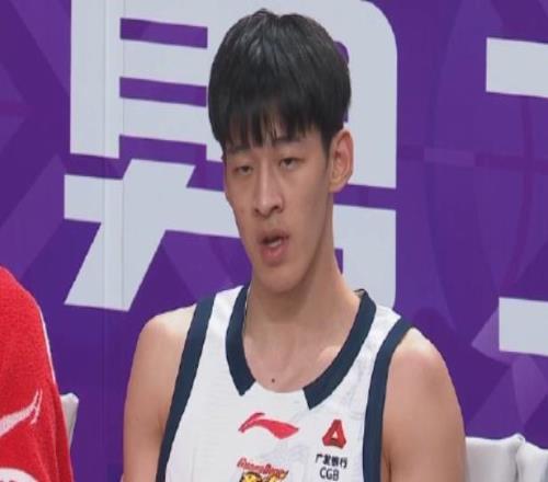 残阵广东全身而退！小将后卫5犯离场，仍值得表扬