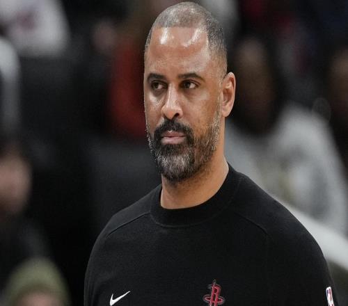 火箭104110独行侠4坏消息！首发3锋线全出弊端，乌度卡糟糕用人