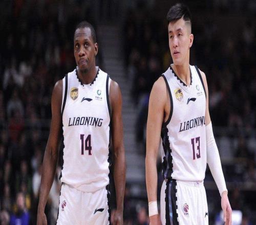 郭艾伦时刻重演！山东国手拯救邱彪，单场25分，谁说他三分不准