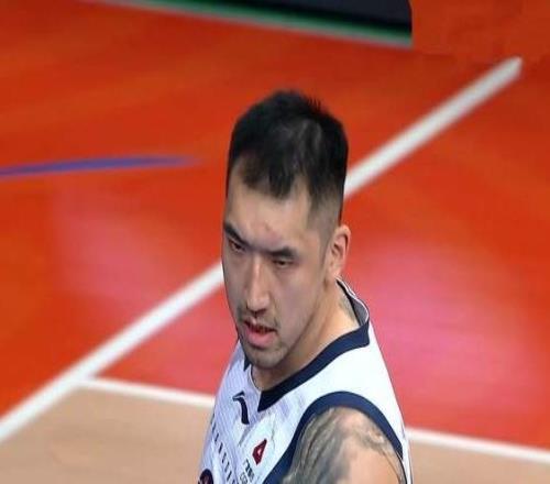 山东男篮险胜福建陶汉林19+10关键补篮2外援三分16中1加时救赎