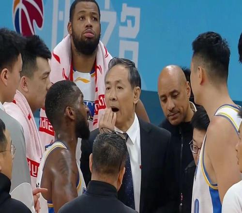 CBA排名大变！上海七连胜势不可挡，北京广东位居四强山东四连胜